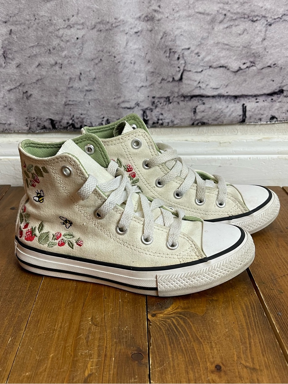 Converse kids size 12 cream colored strawberry embroidered high top sneakers